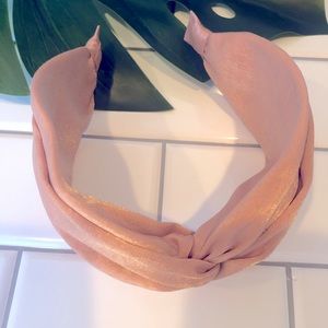 SOFT SATIN BLUSH WIDE HEADBAND